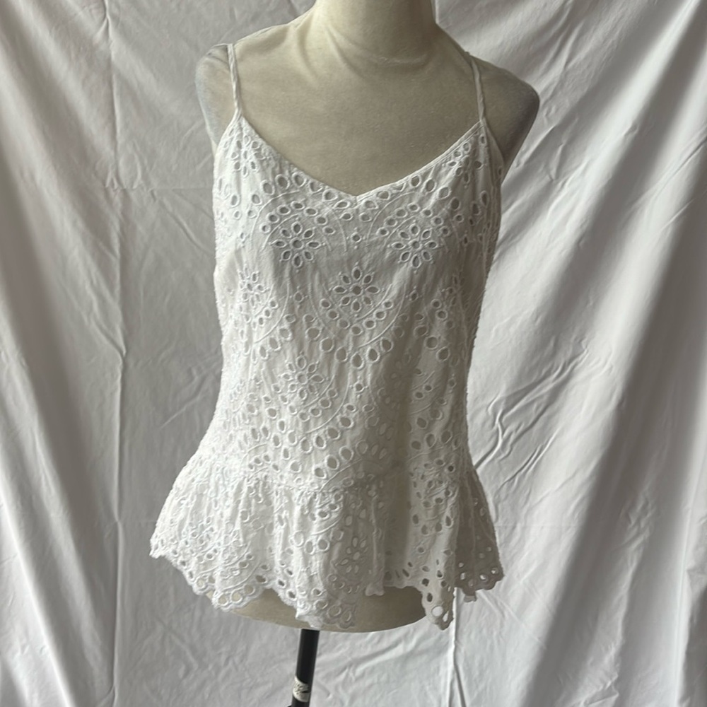WHBM Beautiful embroidered white plum tank top.